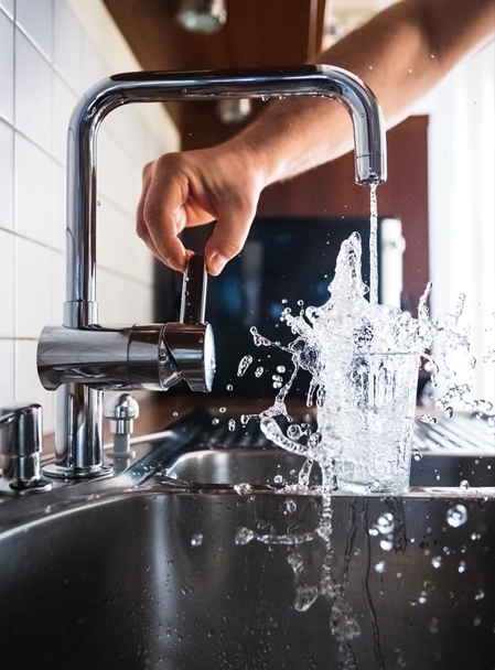 Más de la mitad de los percances del hogar los causa el agua